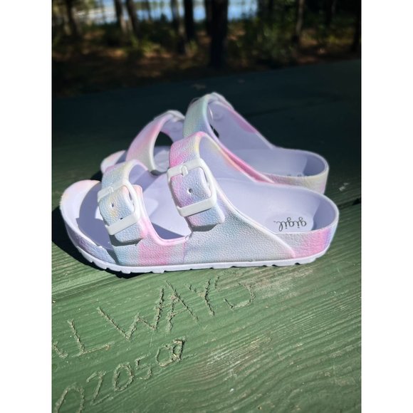 GiGil Slip On Girl Sandals Buckles Tie Dyed White Pastel Size 13 NWT - Picture 2 of 5